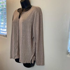 The Company Store Long Sleeve Top Size XL.